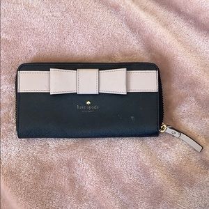 💕Kate Spade Bow Wallet💕